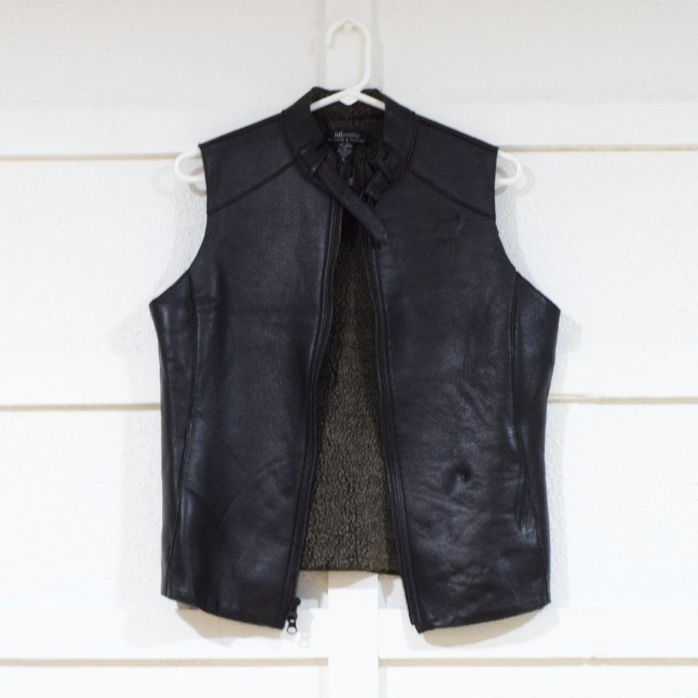 LORD & TAYLOR Genuine Leather Sherpa Fleece Lined Vest | Size 6